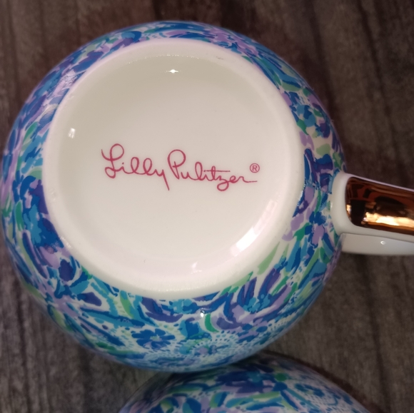 Lilly Pulitzer | (2) Lion Around Print Ceramic Mugs Blue & Green Floral 12 oz - Picture 9 of 10